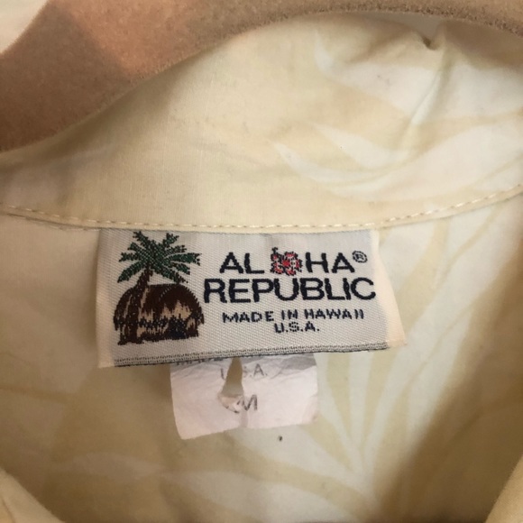 Hawaiian shirt! - Picture 2 of 2